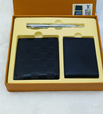 Louis Vuitton wallet gift set